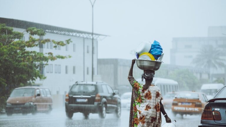 Professionnels en réunion at Abidjan, Côte d'Ivoire