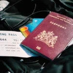 Passeport et carte d'embarquement — visa France depuis le Cameroun