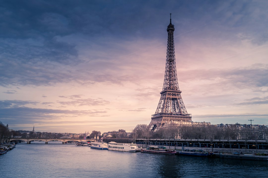 Tour Eiffel à Paris — visa France depuis la Tunisie